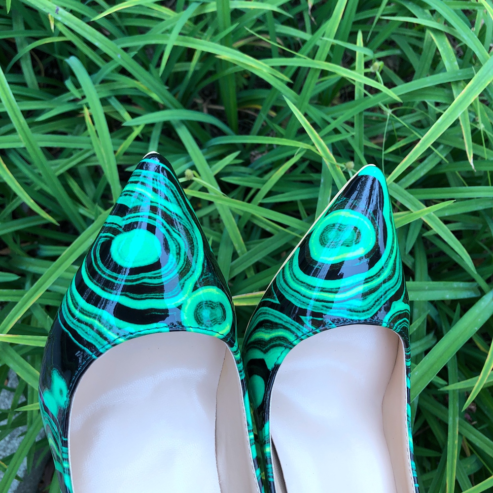 Tikicup Women Green Floral Pri - Patent Leather Pump recensie en prijs